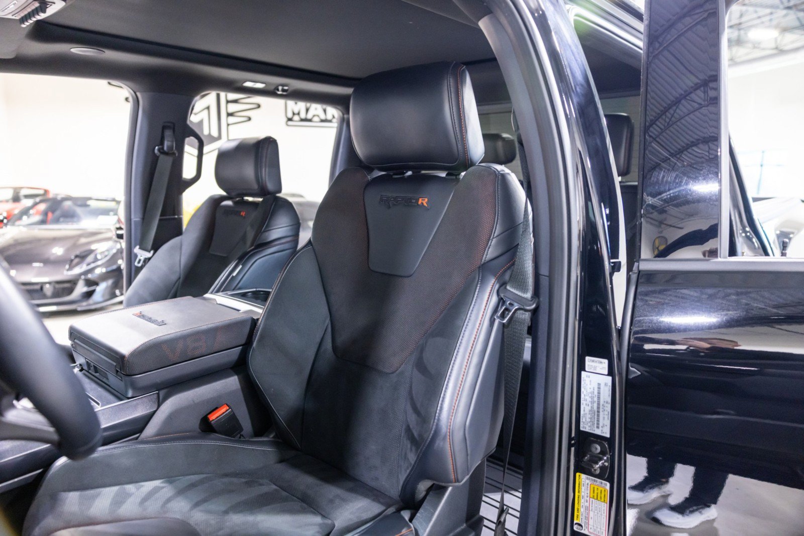 Used 2025 Ford F150 Raptor w/ Equipment Group 803A Raptor R AWD/4WD image 40