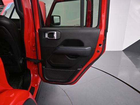 Used 2022 Jeep Wrangler Unlimited Rubicon 4xe w/ Steel Bumper Group image 18