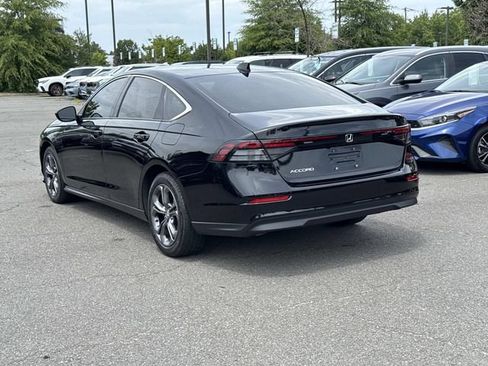 Used 2023 Honda Accord EX image 4