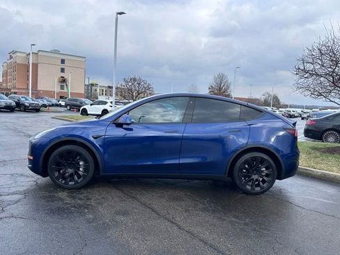 Used 2021 Tesla Model Y Long Range image 6