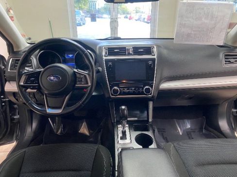 Used 2018 Subaru Outback 2.5i Premium AWD/4WD image 28
