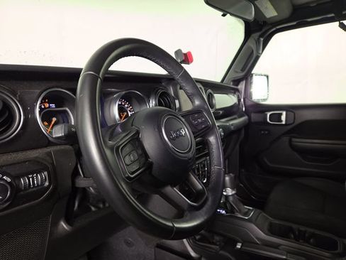 Used 2022 Jeep Gladiator Sport AWD/4WD image 14