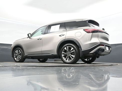 Used 2025 INFINITI QX60 Luxe image 42