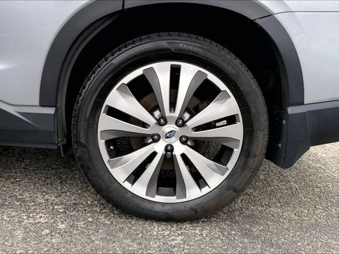 Certified 2022 Subaru Ascent Limited w/ Technology Package image 10