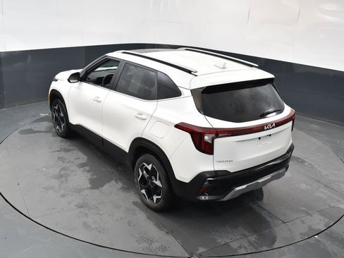 Used 2024 Kia Seltos EX image 35