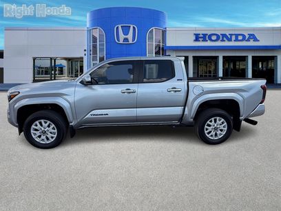 Used 2025 Toyota Tacoma SR5