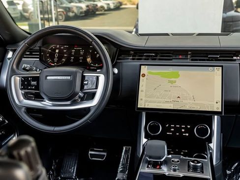 Used 2023 Land Rover Range Rover Long Wheelbase SE AWD/4WD image 21