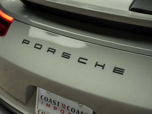 Used 2018 Porsche 911 GT3 RWD image 14