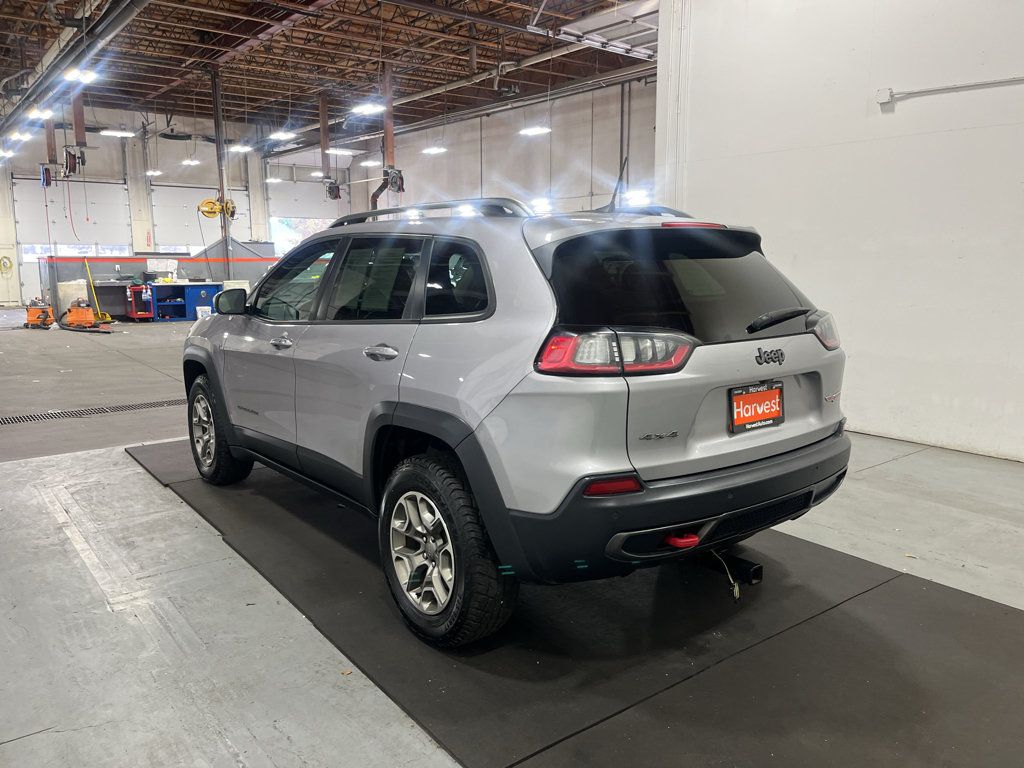 Used 2020 Jeep Cherokee Trailhawk AWD/4WD image 9