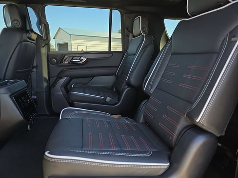 New 2026 GMC Yukon XL AT4 Ultimate w/ LPO, Floor Liner Package AWD/4WD image 15