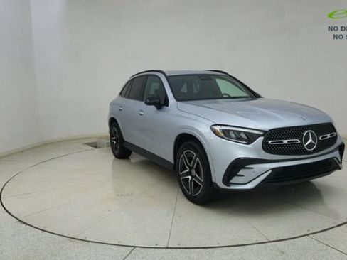 Used 2025 Mercedes-Benz GLC 300 4MATIC image 64