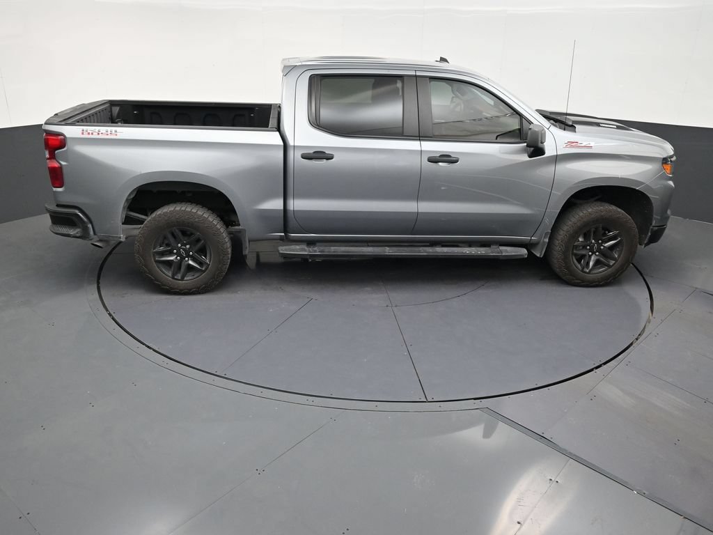 Used 2025 Chevrolet Silverado 1500 Custom Trail Boss AWD/4WD image 17