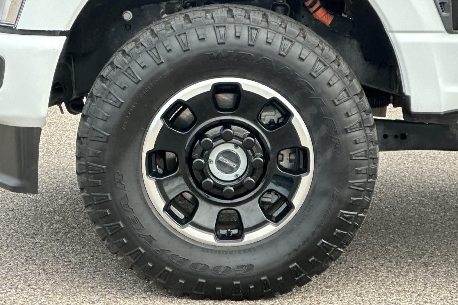 Certified 2025 Ford F250 XL w/ STX Appearance Package AWD/4WD image 24