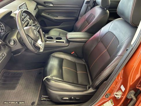 Used 2020 Nissan Altima 2.5 SR w/ Premium Package FWD image 16