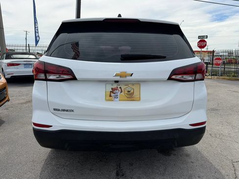 Used 2022 Chevrolet Equinox LS FWD image 5