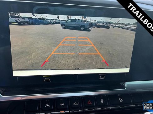 Used 2024 Chevrolet Silverado 1500 LT Trail Boss w/ Protection Package image 15