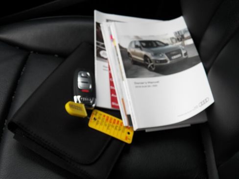 Used 2016 Audi Q5 2.0T Premium Plus w/ Technology Package image 30