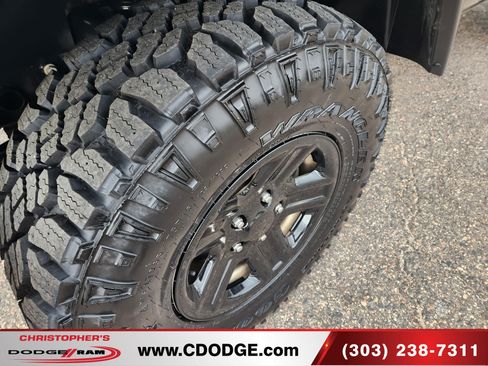 Used 2017 Jeep Wrangler Sport image 9