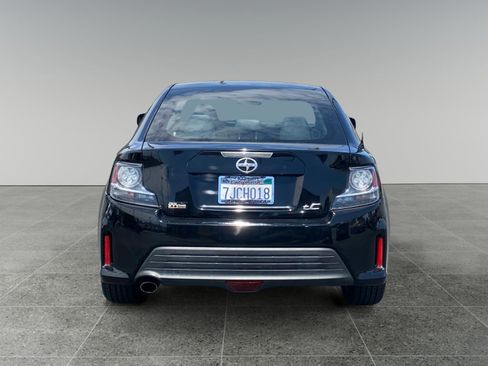 Used 2015 Scion tC FWD image 4