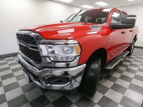 Used 2023 RAM 2500 Big Horn w/ Level 1 Equipment Group image 4