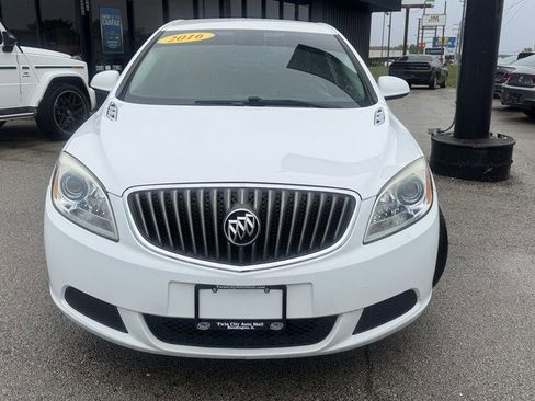 Used 2016 Buick Verano w/ Comfort Package FWD image 2