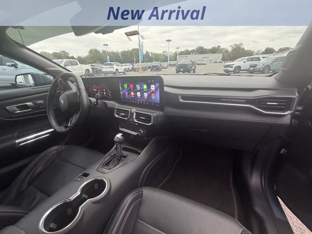 Used 2024 Ford Mustang Premium RWD image 6
