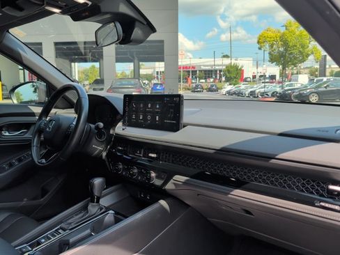 Used 2023 Honda Accord Sport image 28