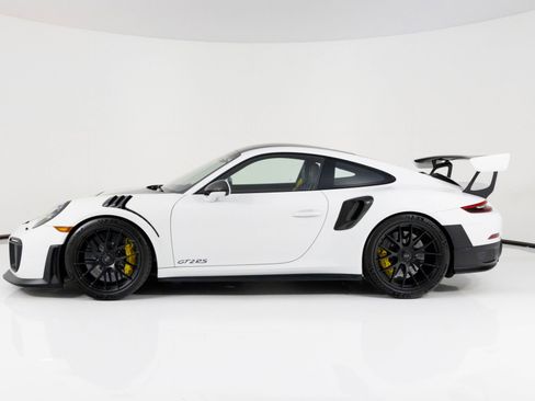 Used 2018 Porsche 911 GT2 RS image 6