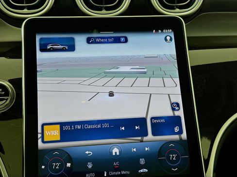 Used 2026 Mercedes-Benz GLC 300 image 14