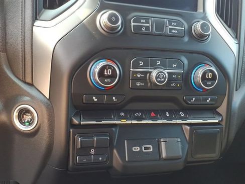 Certified 2020 Chevrolet Silverado 1500 LT w/ All-Star Edition AWD/4WD image 16