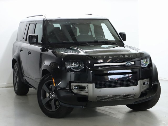 Used 2023 Land Rover Defender 130 X-Dynamic SE AWD/4WD image 2