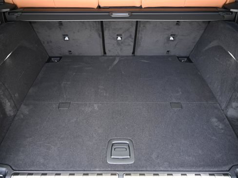 New 2026 BMW X5 xDrive50e image 24