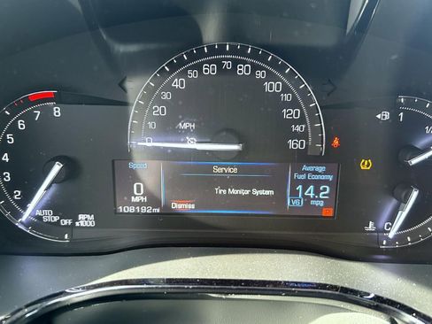 Used 2017 Cadillac XT5 Luxury w/ Driver Awareness Package image 14