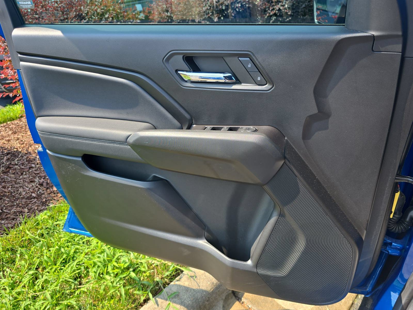 Used 2024 Chevrolet Colorado LT w/ LT Convenience Package II RWD image 27