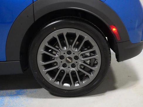 Certified 2025 MINI Cooper S image 29