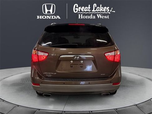 Used 2012 Hyundai Veracruz Limited w/ Entertainment Pkg image 4