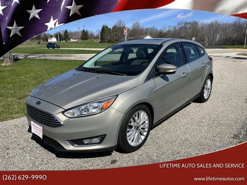 Used 2016 Ford Focus Titanium FWD image 1
