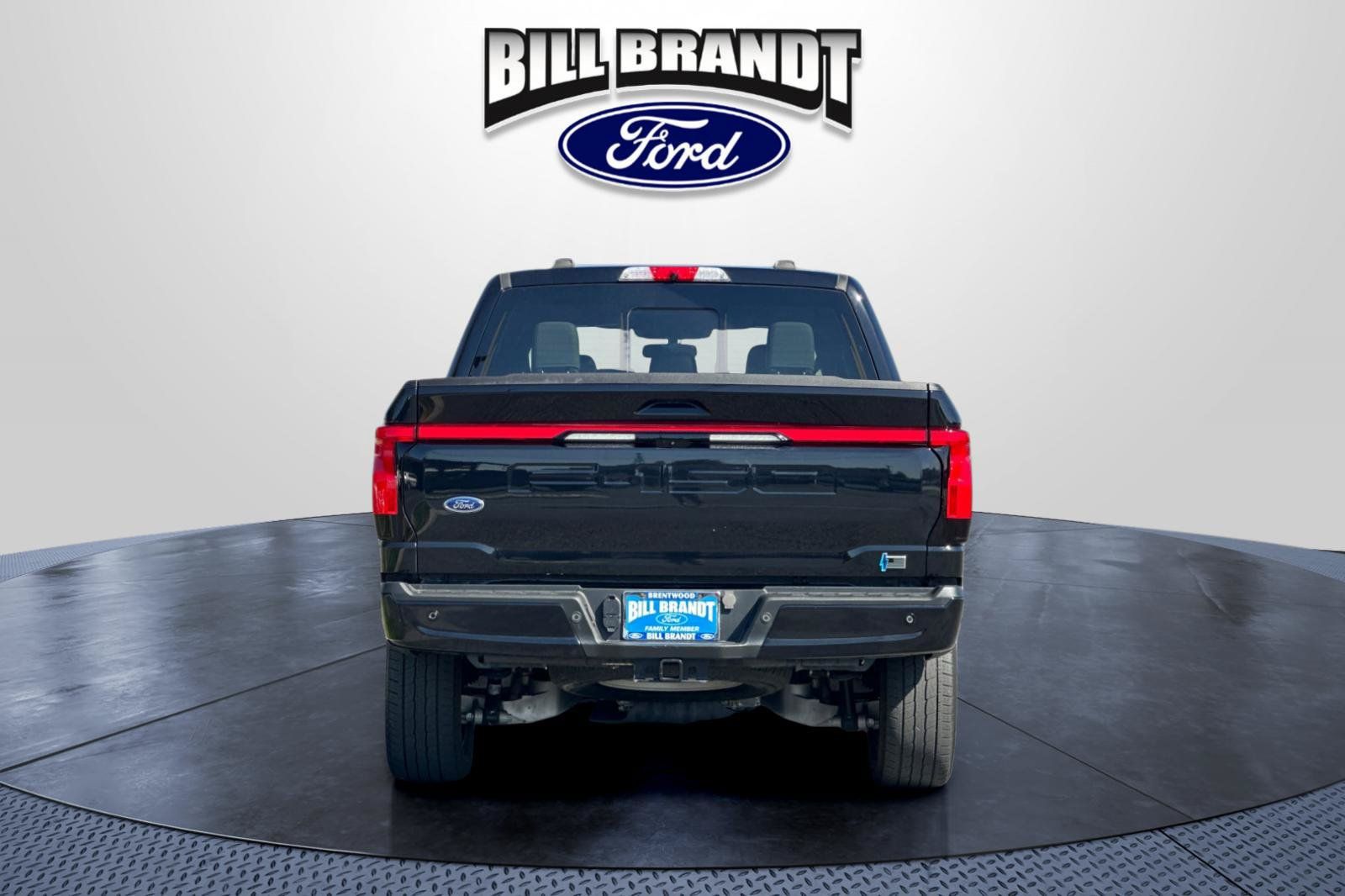 Used 2023 Ford F150 Lightning Platinum AWD/4WD image 4