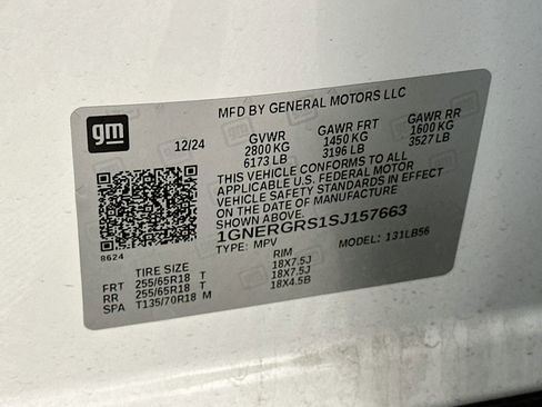 Used 2025 Chevrolet Traverse LT FWD image 12