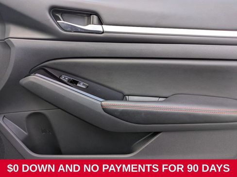 Used 2025 Nissan Altima 2.5 SR FWD image 32