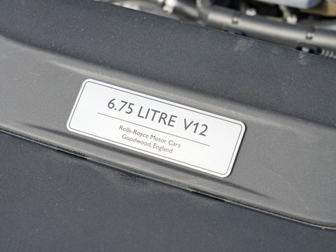Used 2024 Rolls-Royce Ghost Black Badge w/ Black Badge Ghost Package AWD/4WD image 10