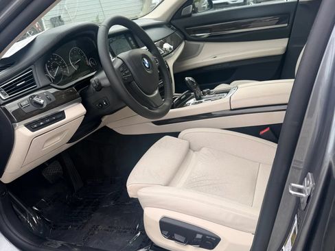 Used 2013 BMW 750Li RWD image 20