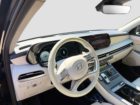 Used 2023 Hyundai Palisade Limited image 28