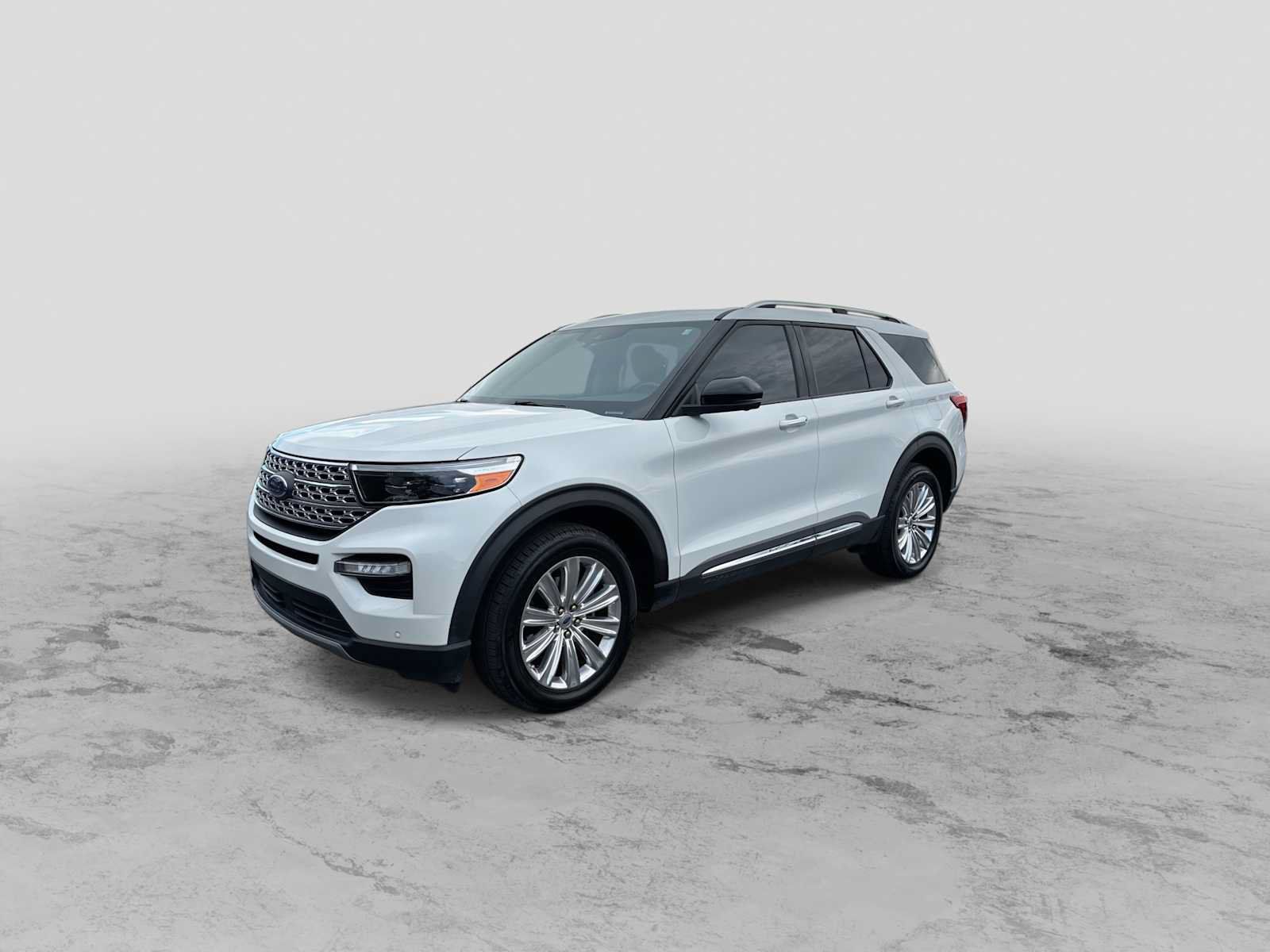 Used 2021 Ford Explorer Limited w/ Equipment Group 301A AWD/4WD image 4