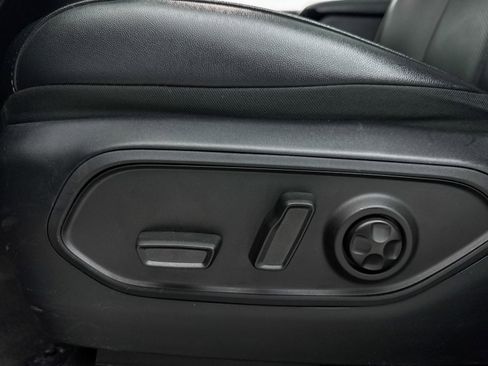 Used 2024 Jeep Grand Cherokee L Limited w/ Luxury Tech Group II image 32