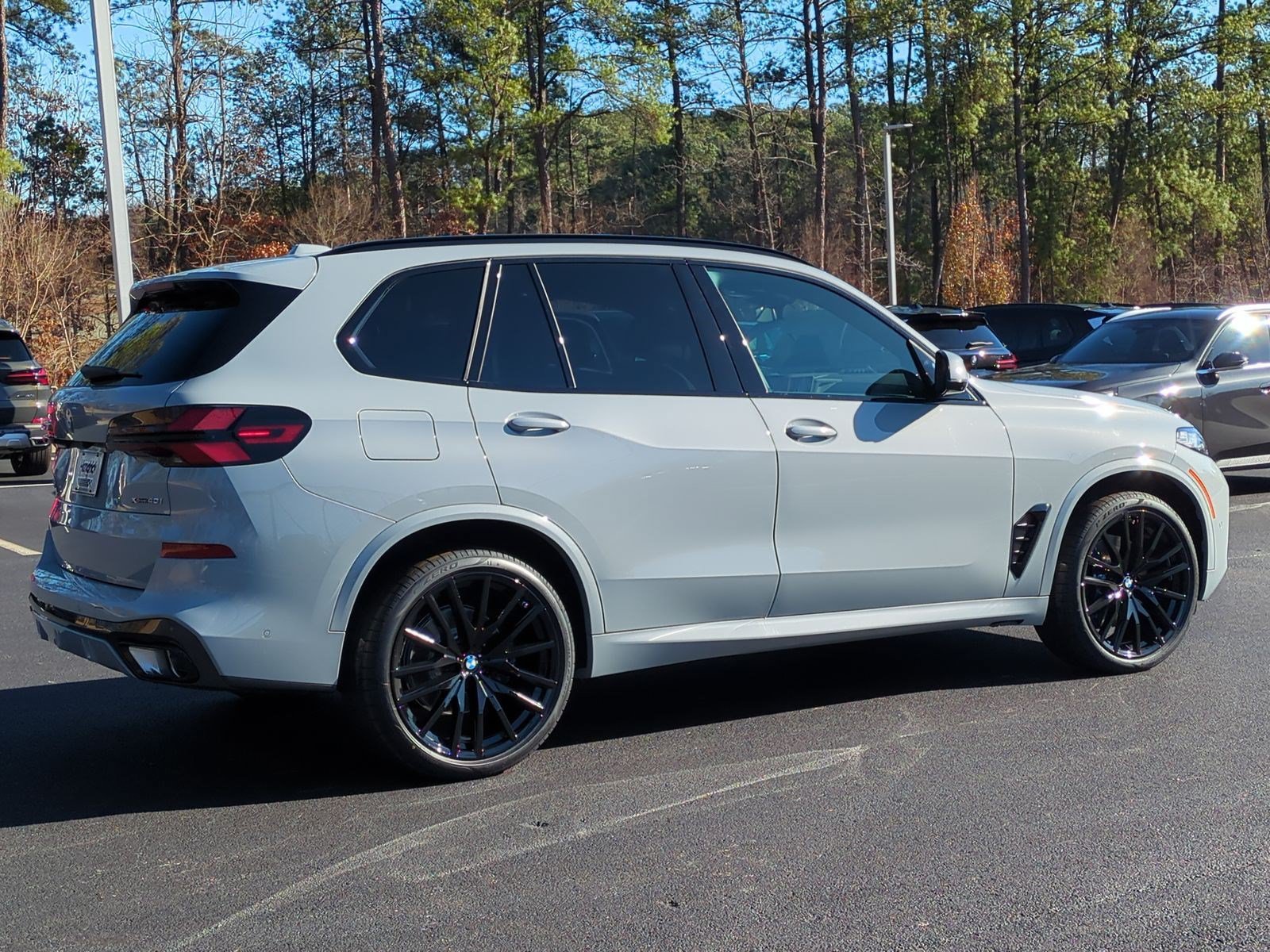Certified 2026 BMW X5 xDrive40i w/ M Sport Package AWD/4WD image 10