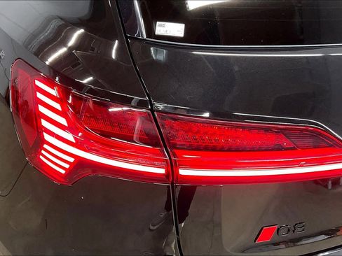 Used 2024 Audi Q8 e-tron Prestige w/ Prestige Package image 30