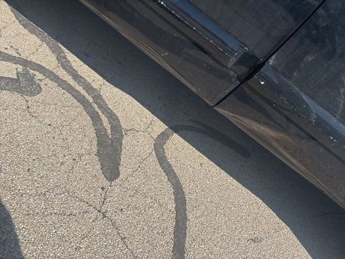 Used 2011 Nissan Titan SV w/ SV Value Truck Pkg image 5