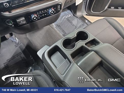 New 2026 GMC Sierra 1500 Elevation image 24