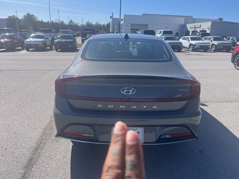 Used 2023 Hyundai Sonata SEL image 6